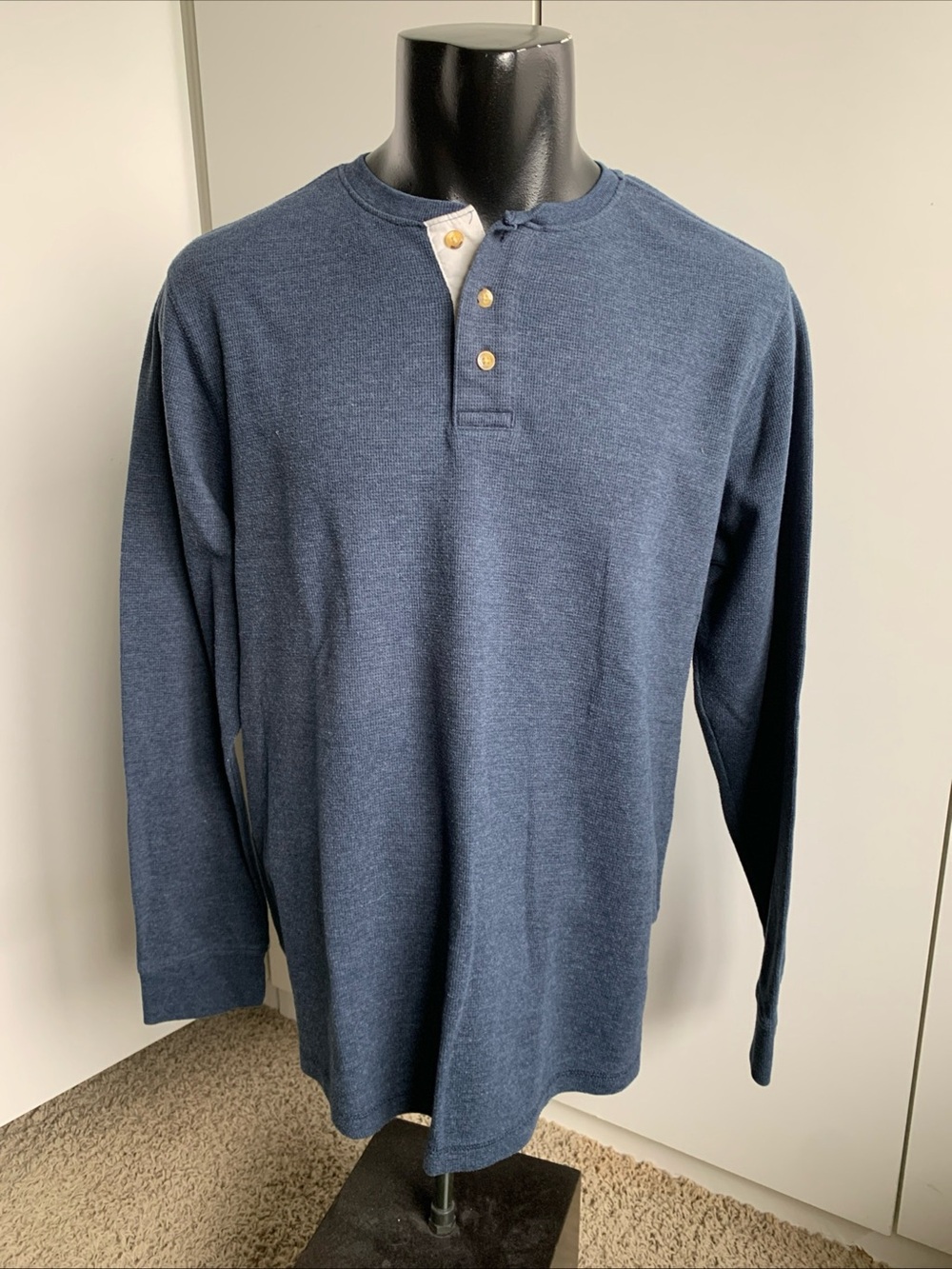 Levi’s waffle Henley long sleeve navy blue pullover shirt